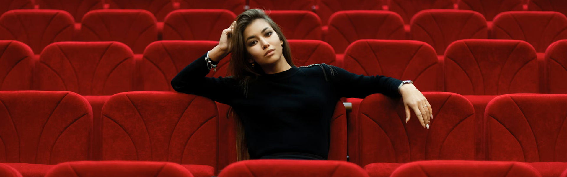 ΑΝΑΚΑΙΝΙΣΗ ΘΕΑΤΡΙΚΩΝ ΚΑΘΙΣΜΑΤΩΝ Slide-1